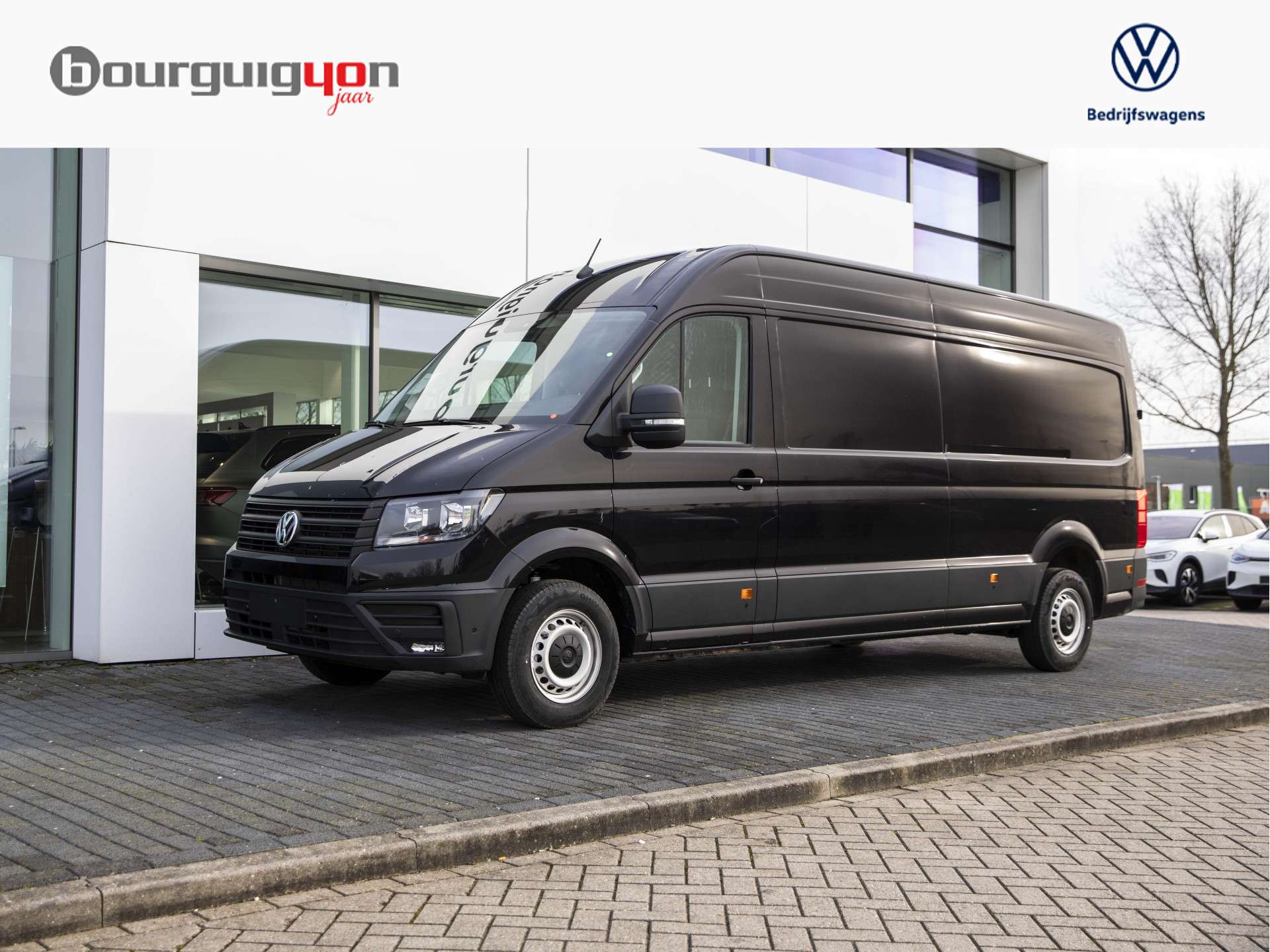 Volkswagen Crafter Transporter in Black new in LEEUWARDEN for € 54,995.-