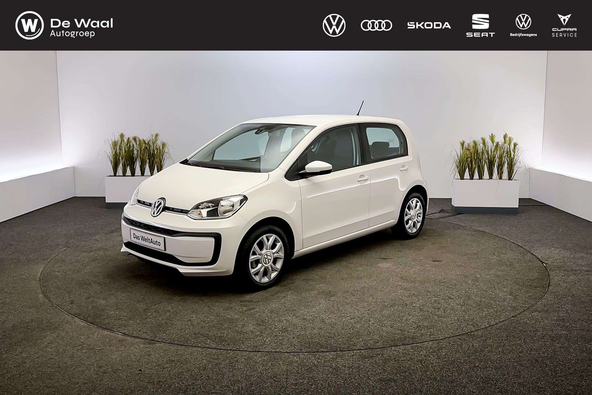 Volkswagen up! Compact in White used in CULEMBORG for € 10,395.-